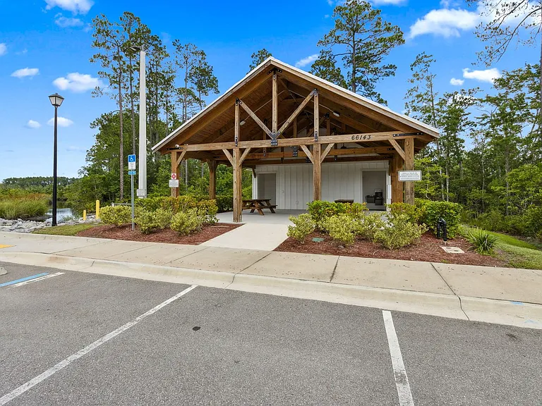 70305 Winding River Dr — Photo 49
