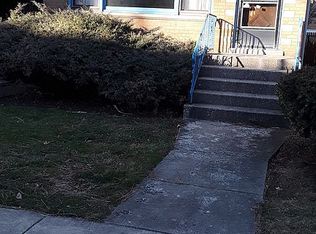 2468 W Pensacola Ave, Chicago, IL 60618
