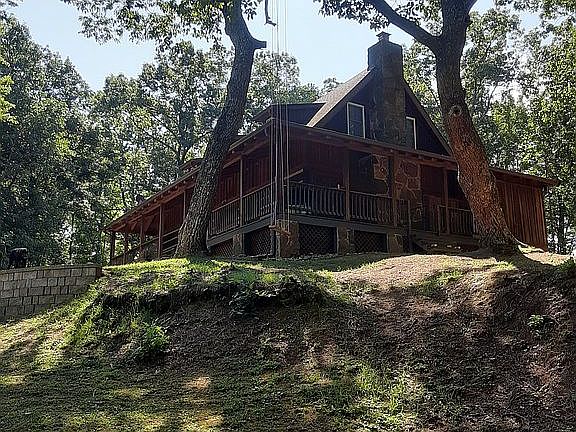 2nd image of 1219 Little Bear Way
