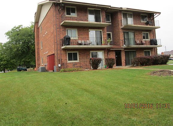 2nd image of 9933 Treetop Dr APT 3N