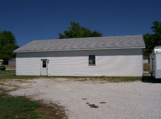 1003 Broad St, Adair, IA 50002