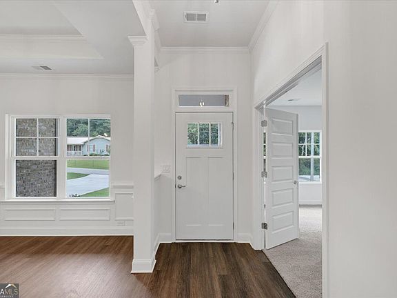 5th image of 305 Angela Ave #7