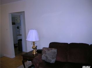 7122 252nd St, Bellerose, NY 11426