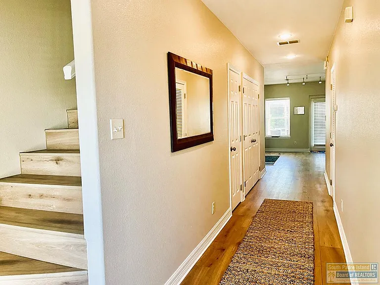 120 E Sunset Dr — Photo 13