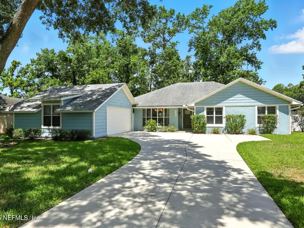 3328 W HIDDEN LAKE Drive, Jacksonville, FL 32216