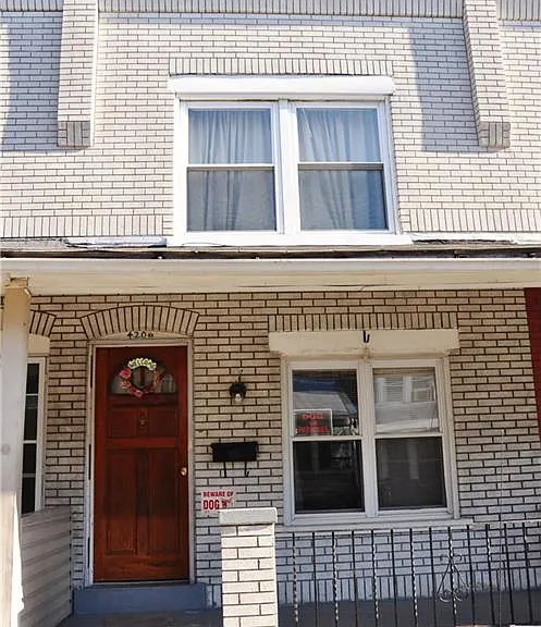 420 1/2 E Court St — Photo 1