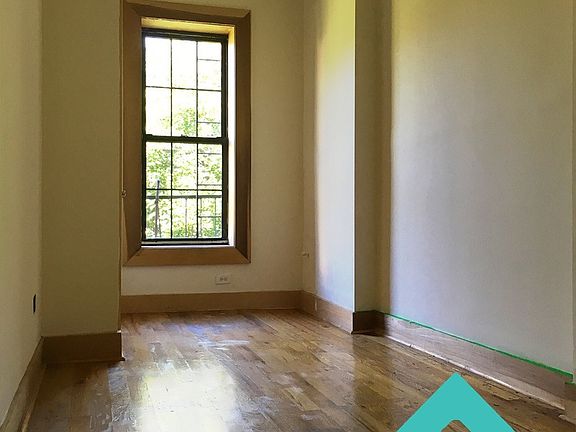 3rd image of 1335 Hancock St APT 03R