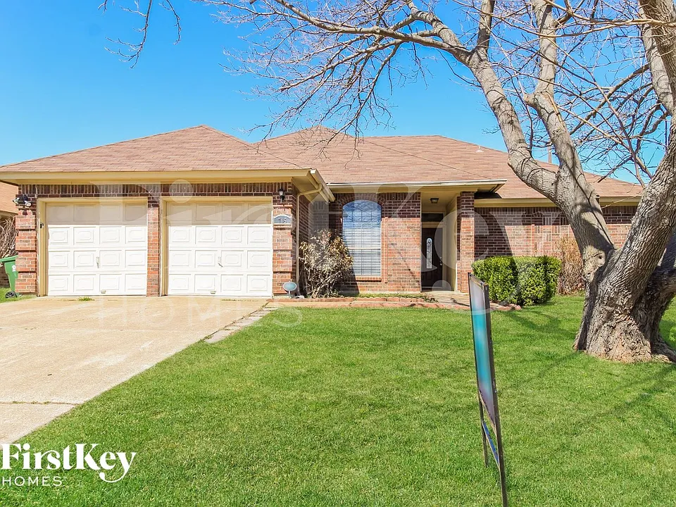 705 Running Creek Dr