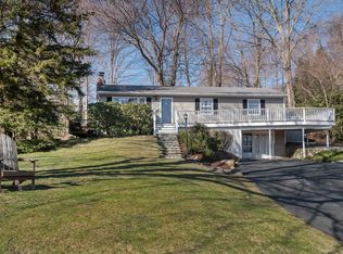 30 Marcardon Ave, Ridgefield, CT 06877