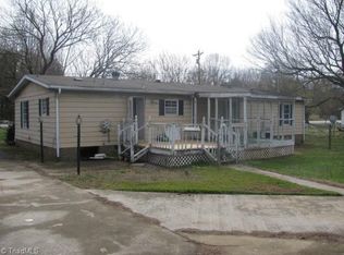 582 Gladstone Rd, Mocksville, NC 27028