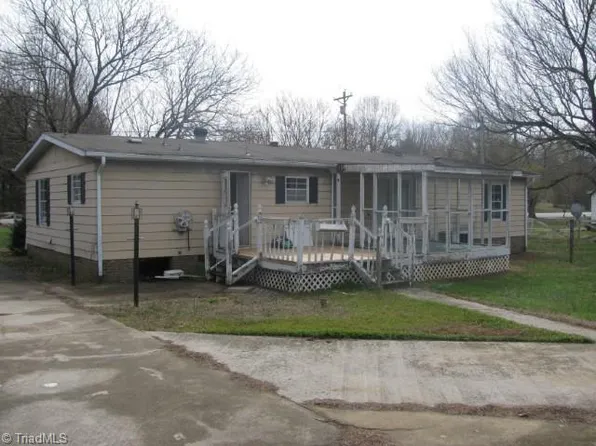 582 Gladstone Rd, Mocksville, NC 27028