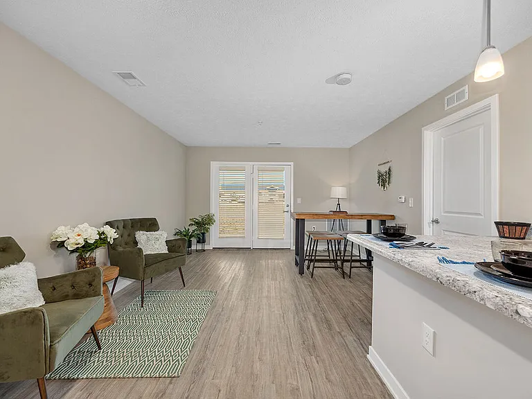 The Summit Apartments — Photo 14