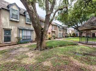 14703 Barryknoll Ln APT 18, Houston, TX 77079