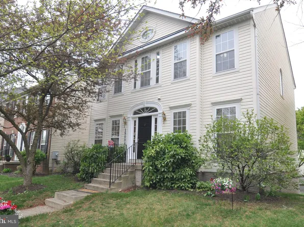 19004 Noble Oak Dr, Germantown, MD 20874