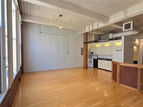 1300 Washington Ave #402, Saint Louis, MO 63103