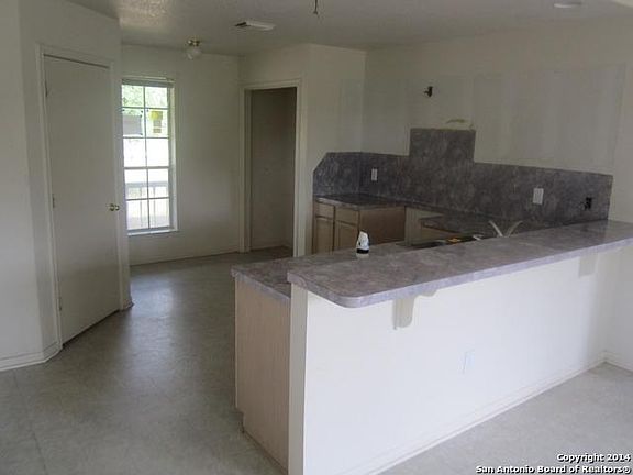4th image of 226 Long Creek Dr