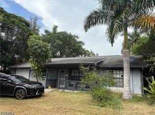 2900 52nd St SW, Naples, FL 34116