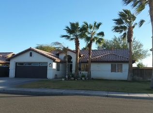 1004 Posada Dr, Calexico, CA 92231