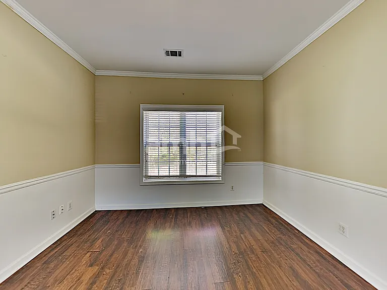 1852 Clear Springs Ln — Photo 5