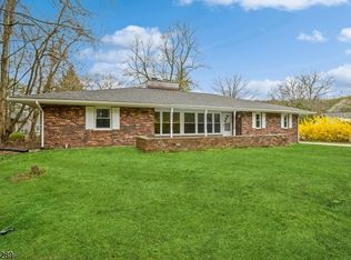 12 Cove Rd, Branchville, NJ 07826