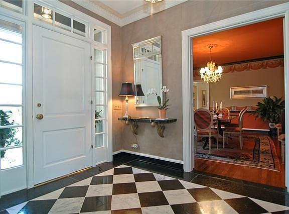 3rd image of 417 W Hillwood Dr