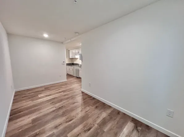 (undisclosed Address), Van Nuys, CA 91405
