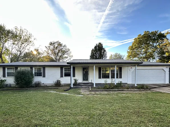 2047 Long St, New Johnsonville, TN 37134