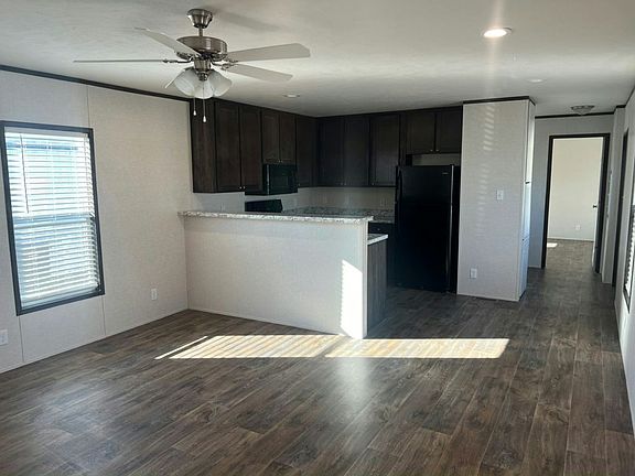 3rd image of 5015 Buffalo Ct N