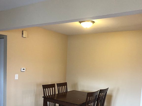 3rd image of 1525 Sacramento Dr #1525