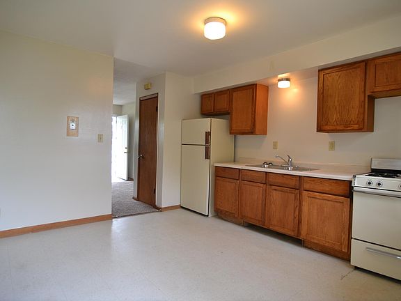 2nd image of 13 E Zarley Blvd