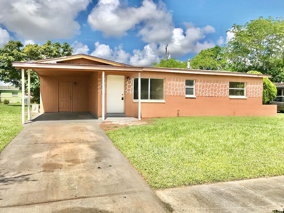 1st image of 3218 Redwood Ln