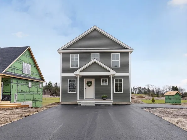 18 Feldspar Lane #25, Cumberland, ME 04021