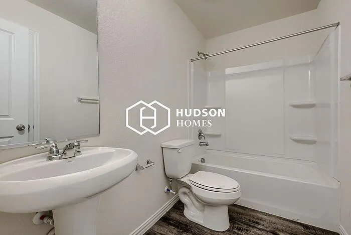 2430 Bermuda Dr — Photo 13