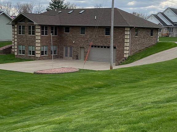 2nd image of 30785 Woodlawn Dr