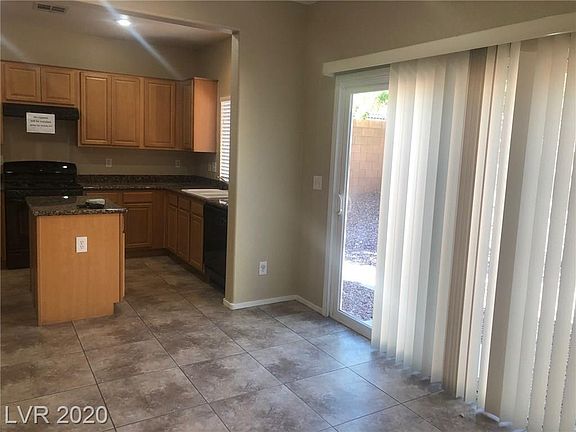 4th image of 10656 Bandera Mountain Ln