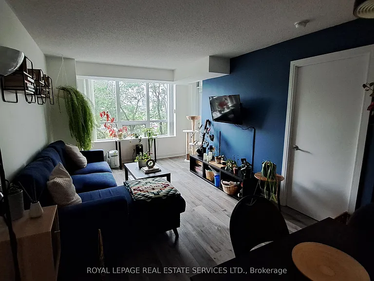 35 Viking Ln #439 — Photo 5