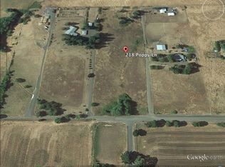 218 Poppy Ln, Roseburg, OR 97471