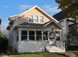 2116 S 71st St, West Allis, WI 53219