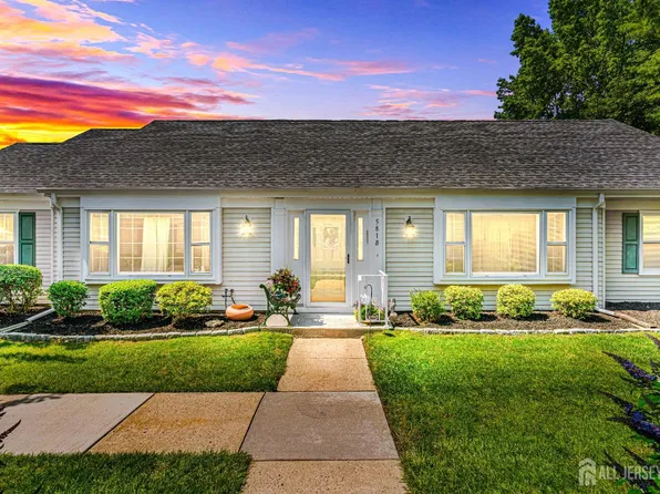 581 Old Nassau Rd #B, Monroe Township, NJ 08831