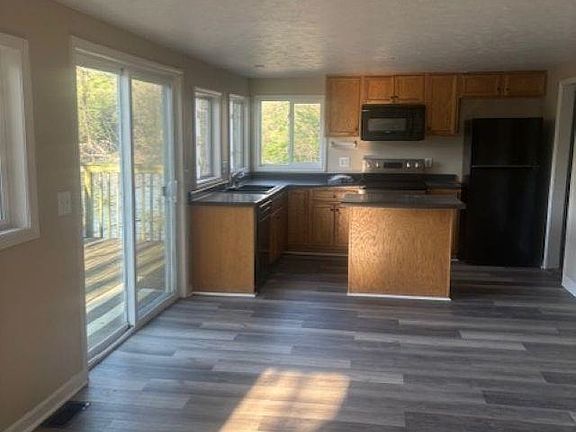 3rd image of 6724 Rydberg Rd
