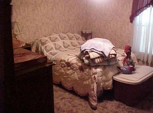 1559 Riverview Rd, Walnut Cove, NC 27052