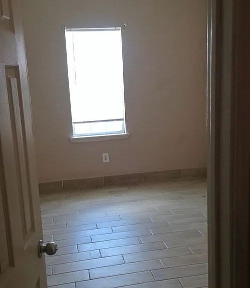 3419 Sealy St — Photo 12