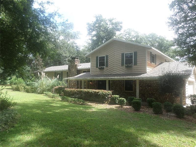1st image of 2201 Oak Hill Dr