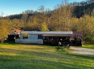1882 Goodwill Rd, Huntington, WV 25704