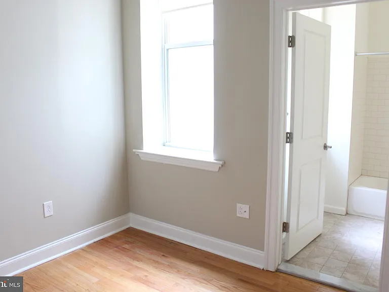 406 S 9th St #3F — Photo 11