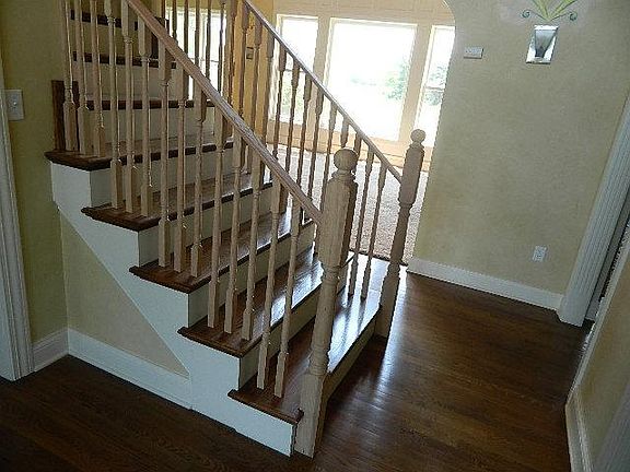 4th image of 4805 Justin Ct