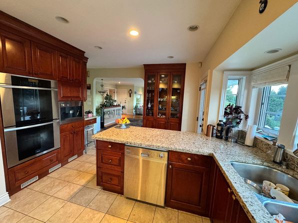 2 bedroom rental in West Vancouver — photo 15