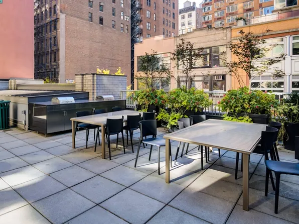 800 6th Avenue image 22 of 28