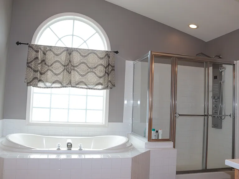 11125 Suffolk Dr — Photo 27
