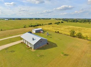 1138 Creekside Ln, Weimar, TX 78962